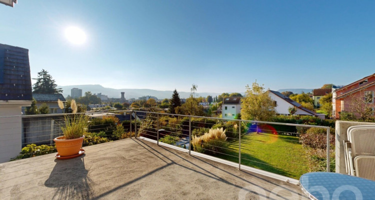 Modernes 6.5-Zimmer EFH an sonniger Lage mit pflegeleichtem Garten image 8