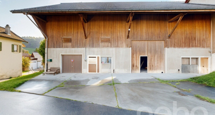 Grange authentique à transformer ? Projet immobilier à haut potentiel image 1