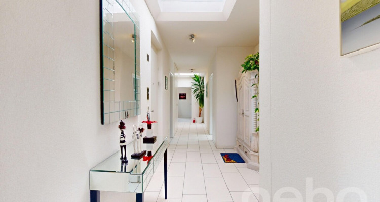 Attraktive 5.5-Zimmer-Attikawohnung mit direktem Liftzugang image 7