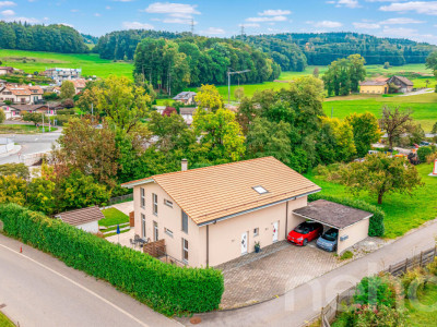 Exclusif: Grande villa de 3 logements avec piscine image 2