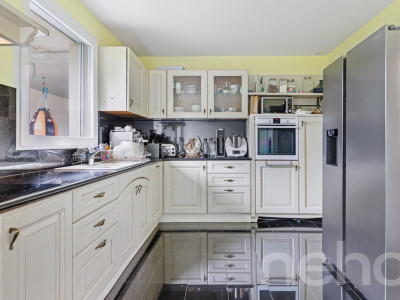 Exclusif: Grande villa de 3 logements avec piscine image 4