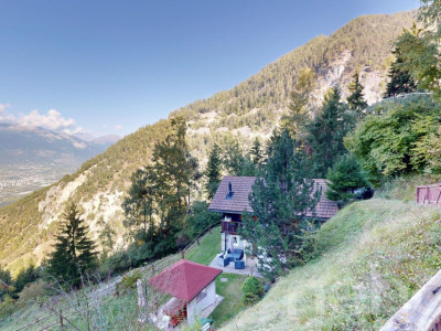 Charmant chalet en excellent état image 1