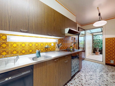 Sérénité, face à un champ agricole image 7