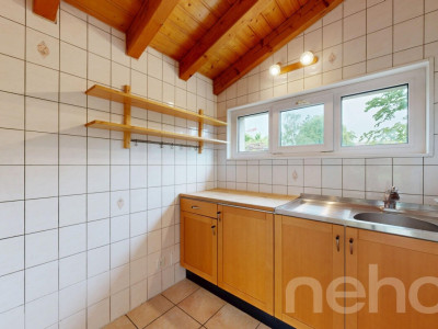 Sérénité, face à un champ agricole image 10