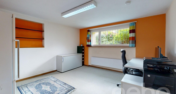 Ihr Familientraum an ruhiger Lage mit Bauland image 9