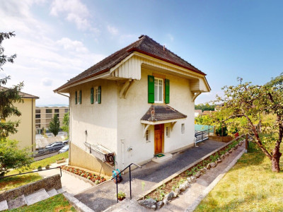 Maison vue lac - grand jardin - à deux pas des commerces image 2