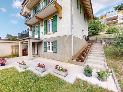 Maison vue lac - grand jardin - à deux pas des commerces image 11