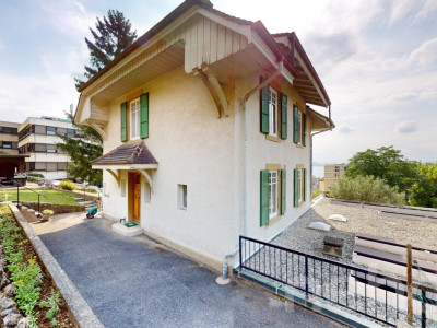 Maison vue lac - grand jardin - à deux pas des commerces image 12