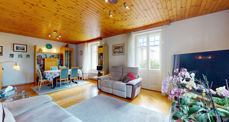 Maison vue lac - grand jardin - à deux pas des commerces image 3