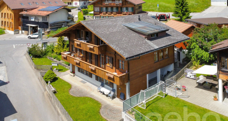 Sonnige Chalet-Wohnung mit Bergpanorama an zentraler Lage image 2
