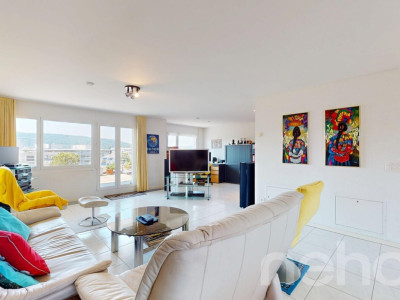 Zentrale 3.5-Zimmer-Attikawohnung mit Fernsicht image 3