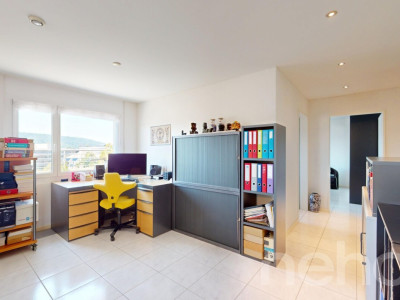 Zentrale 3.5-Zimmer-Attikawohnung mit Fernsicht image 5