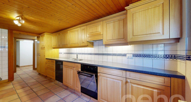 Charmantes 4-Zimmer-Haus mit grossem separatem Garten image 3