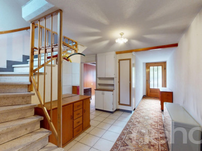 Einfamilienhaus mit Ausbaupotenzial im Zentrum von Langenbruck image 7