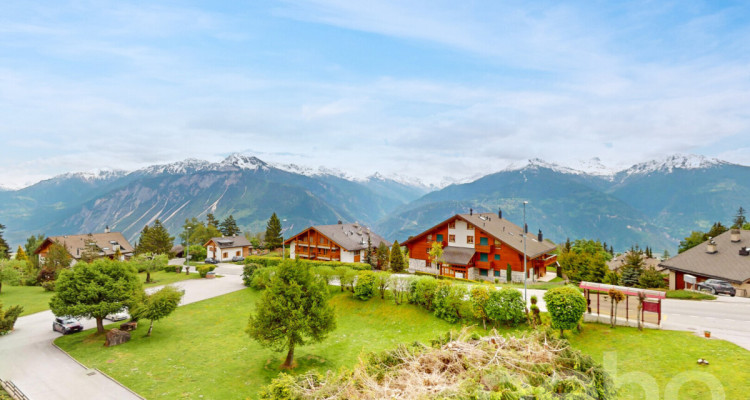 Appartement lumineux avec vue imprenable à Crans-Montana image 2