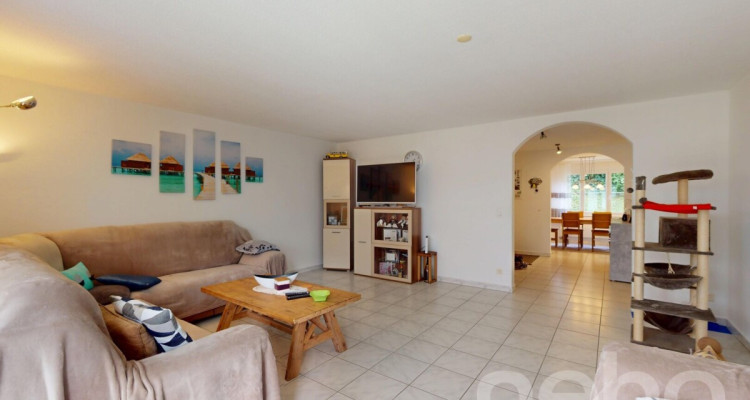 Charmante 4.5-Zimmer-Gartenwohnung mit viel Platz und Wohlfühlambiente image 3