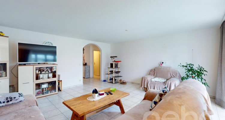 Charmante 4.5-Zimmer-Gartenwohnung mit viel Platz und Wohlfühlambiente image 2