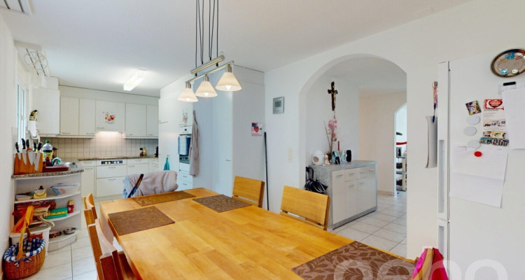 Charmante 4.5-Zimmer-Gartenwohnung mit viel Platz und Wohlfühlambiente image 4