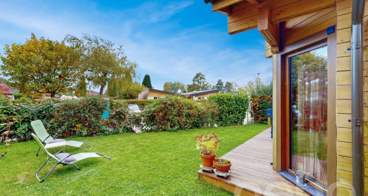 Magnifique maison en bois tout prés du lac image 1