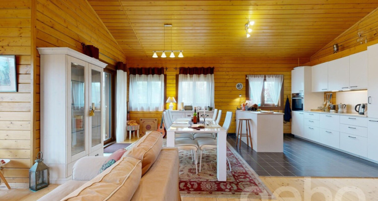 Magnifique maison en bois tout prés du lac image 5