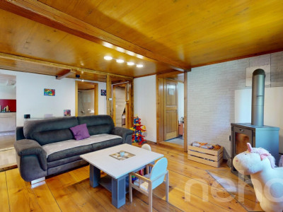 Magnifique chalet rénové - grand terrain et bord de rivière à Etivaz image 7