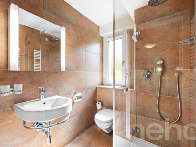 VUE IMPRENABLE, GRANDS ESPACES ET CADRE DE VIE PRIVILÉGIÉ image 8