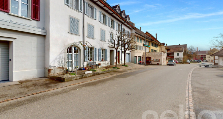 Sonnige 4.5-Zimmer Wohnung inklusive Parkplatz image 5