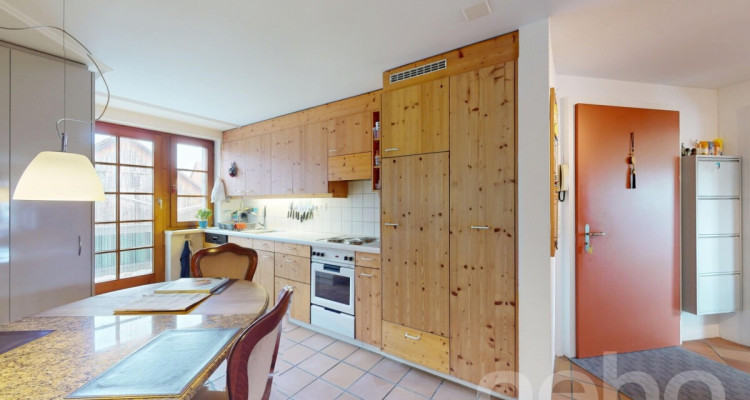 Sonnige 4.5-Zimmer Wohnung inklusive Parkplatz image 8