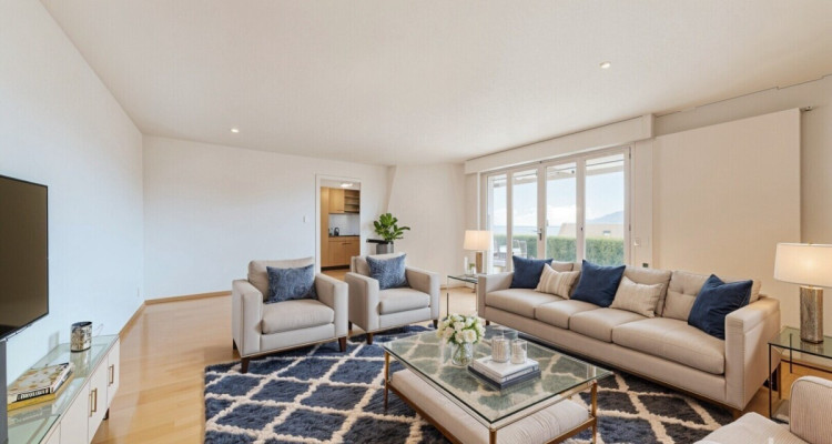 Vue panoramique et jardin privatif, un cadre de vie d?exception! image 4