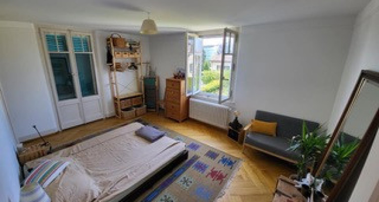 Très belle maison locative des années 30 , 3 appts, 582 m2 terrain image 6