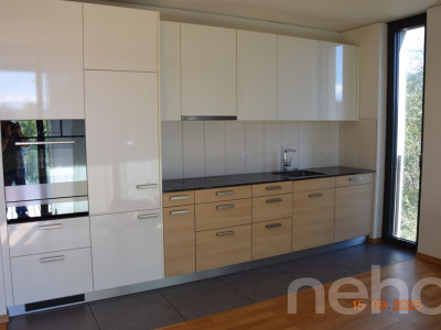 Moderne 3,5-Zimmer-Wohnung an zentraler Lage in Biel image 1