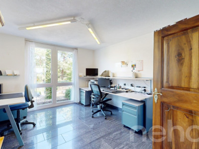 Wunderschönes EFH mit 250m2 Wohnfläche, Pool, Spa und Wintergarten image 9