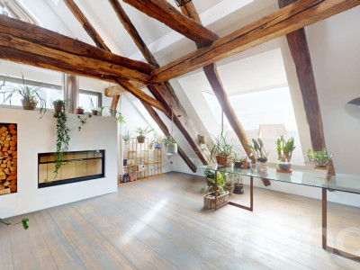 Wunderschönes Eckreihenhaus mit viel Geschichte und Flair image 1