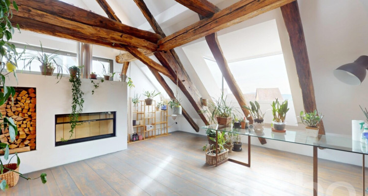 Wunderschönes Eckreihenhaus mit viel Geschichte und Flair image 1