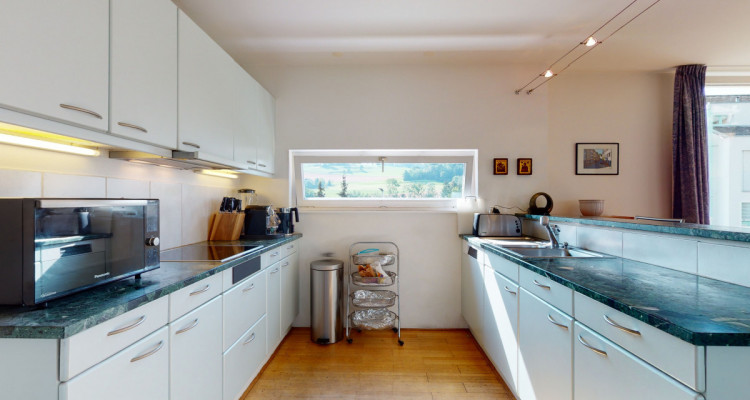 Grosse 5.5 Zimmer Wohnung an ruhiger Wohnlage image 4