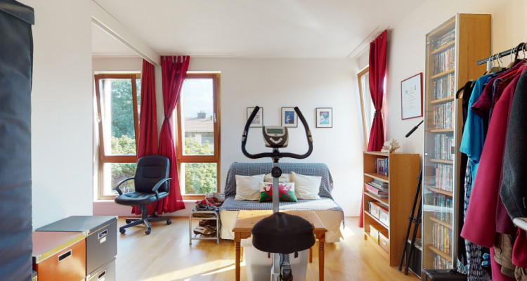 Grosse 5.5 Zimmer Wohnung an ruhiger Wohnlage image 11