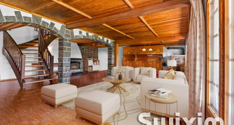 Exclusivité ! Grande maison familiale dans son écrin de verdure ! image 2