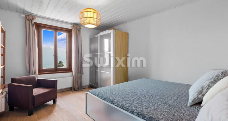 Exclusivité ! Havre de paix, villa de charme vue dégagée sur le lac ! image 5