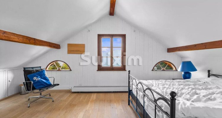 Exclusivité ! Havre de paix, villa de charme vue dégagée sur le lac ! image 6