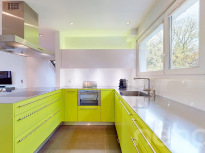 Erstklassiges 5.5-Zimmer Einfamilienhaus mit attraktiver Fernsicht image 5