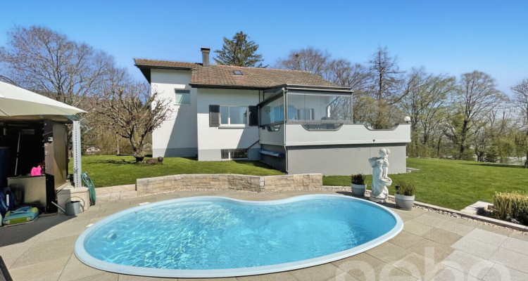 Erstklassiges 5.5-Zimmer Einfamilienhaus mit attraktiver Fernsicht image 2