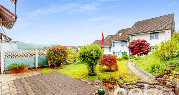 Attraktives 6.5-Zimmer Reiheneckhaus image 1