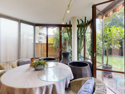 Gartenwohnung mit Wintergarten und Bastelraum an zentraler Lage image 2