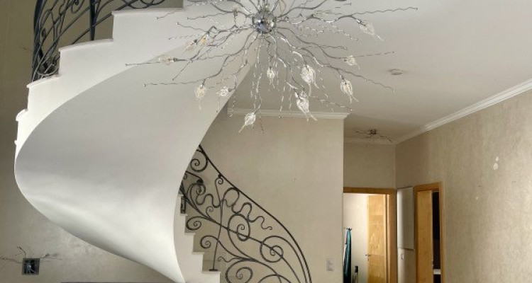 For Rent: Luxury modern half-furnished villa in a quiet and green setting. image 2