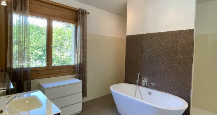 For Rent: Luxury modern half-furnished villa in a quiet and green setting. image 12