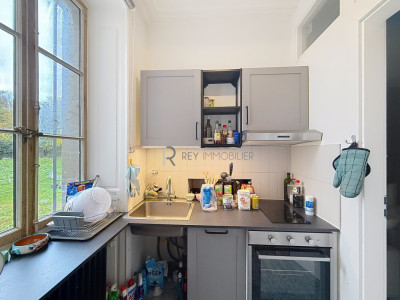 Chambre meublée image 5