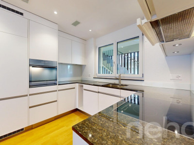 Sehr gepflegte 2.5-Zimmer Wohnung mit gedecktem Balkon an ruhiger Lage image 4