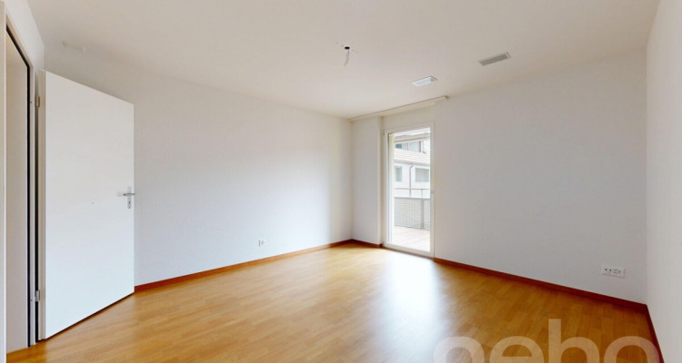 Sehr gepflegte 2.5-Zimmer Wohnung mit gedecktem Balkon an ruhiger Lage image 9