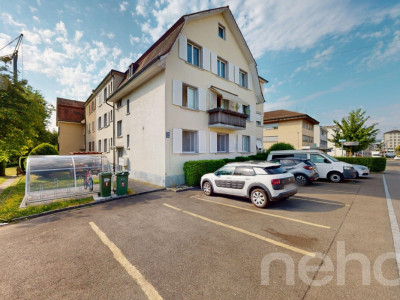 Renovierte 4.5-Zimmer-Wohnung in Zürich-Seebach image 8