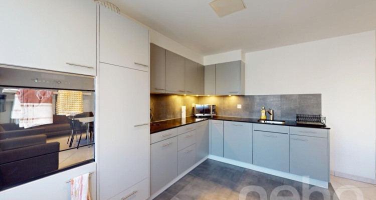 Renovierte 4.5-Zimmer-Wohnung in Zürich-Seebach image 1